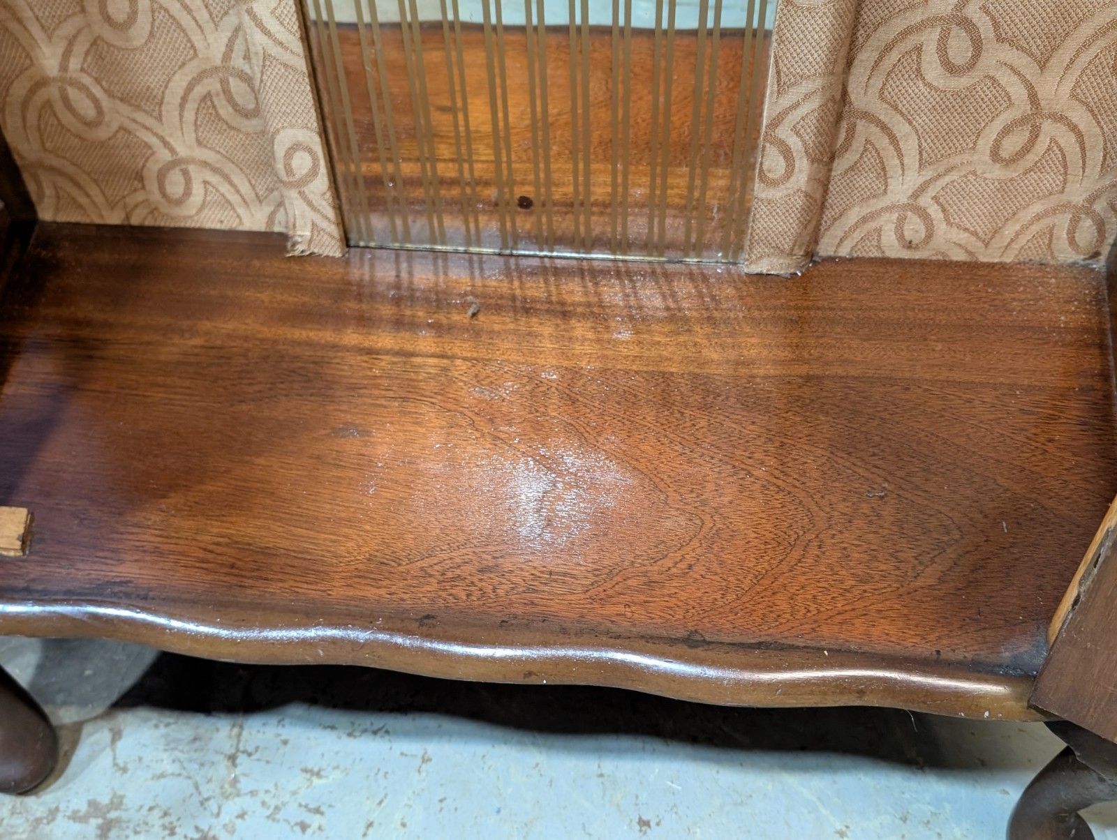 photo vinterior Vintage Glazed Walnut Veneer Display Cabinet China Antique Glass Serpentine