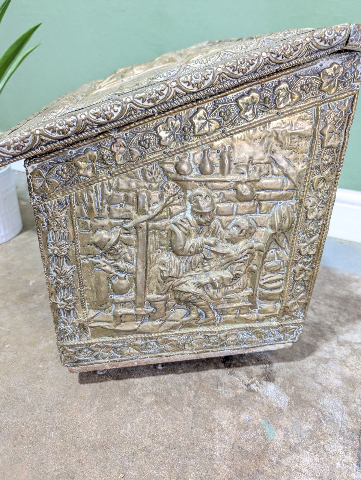 Victorian Embossed Brass Coal Box On Ceramic  Design Kindling Storage Tavern photo buy