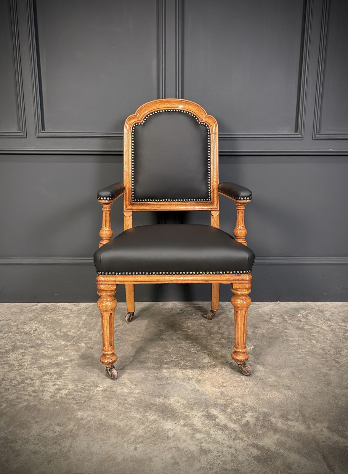Oak & Leather Armchair By W.Williamson & Sons photo Furniture