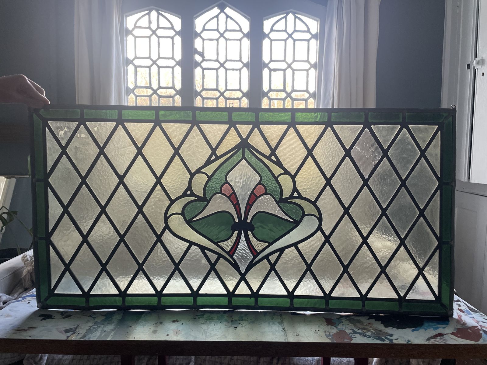 Substantial Victorian Stained Glass Window Panel Strongly Geometric With A Stylised Foliate / Fleur De Lis Central Motif. Emerald Green Glass. photo vinterior