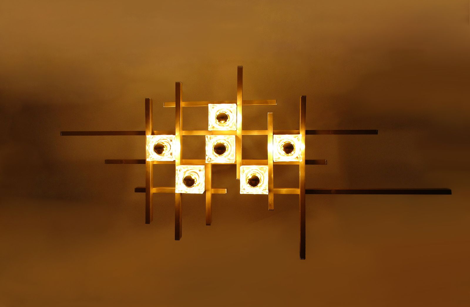 photo furniture Large 1970s Italian Cubic Chandelier Or Wall Fixture By Gaetano Sciolari