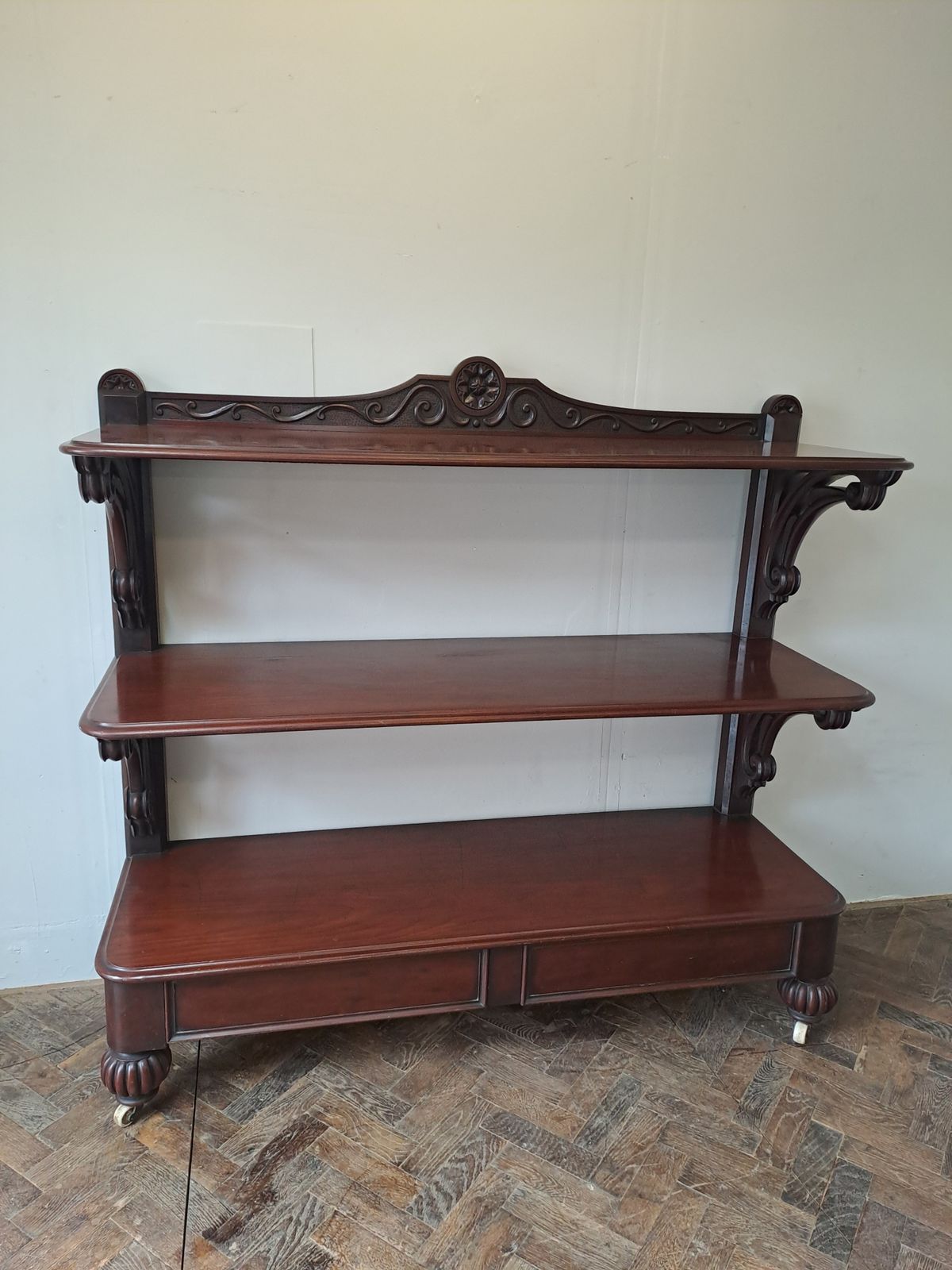 Fine Mid 19th Century English Mahogany Dumb Waiter photo Furniture