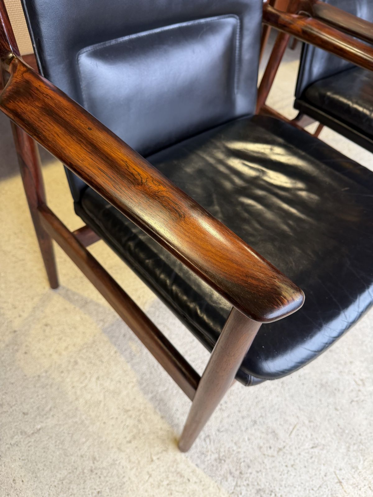 photo furniture Pair Of Danish Rosewood Armchairs Model 341 By Arne Vodder For Sibast Mobler