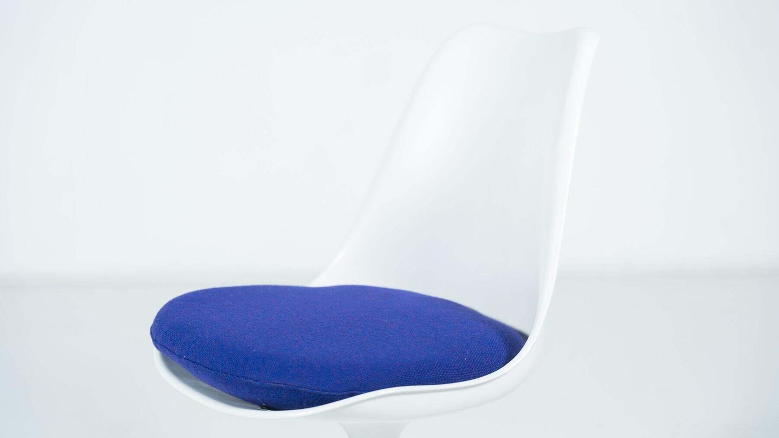 photo for sale "Tulip" Chairs And Amrchairs By Eero Saarinen, Knoll Studio   New Upholstery