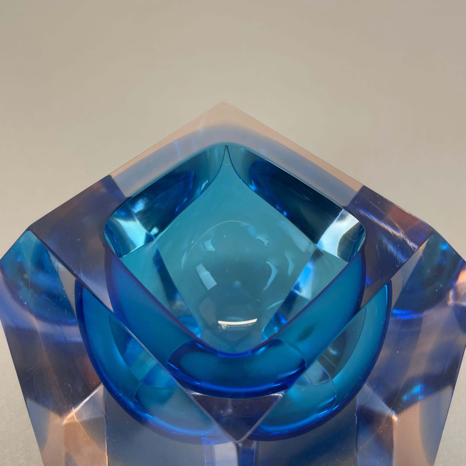 photo furniture 1.4kg Murano Glass Faceted "Diamond" Sommerso Bowl By Flavio Poli, Italy, 1970s