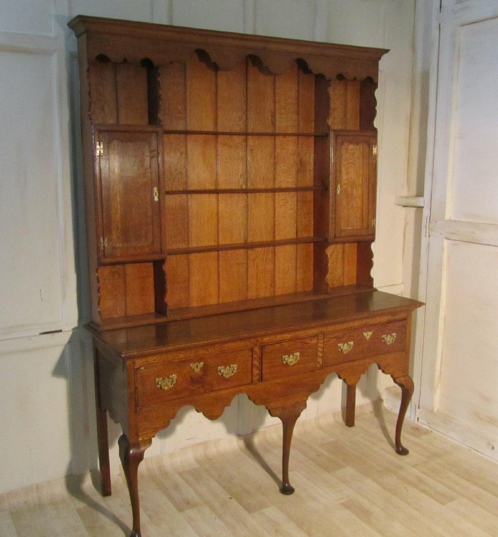 An Exceptional Georgian Country Oak Dresser photo for sale
