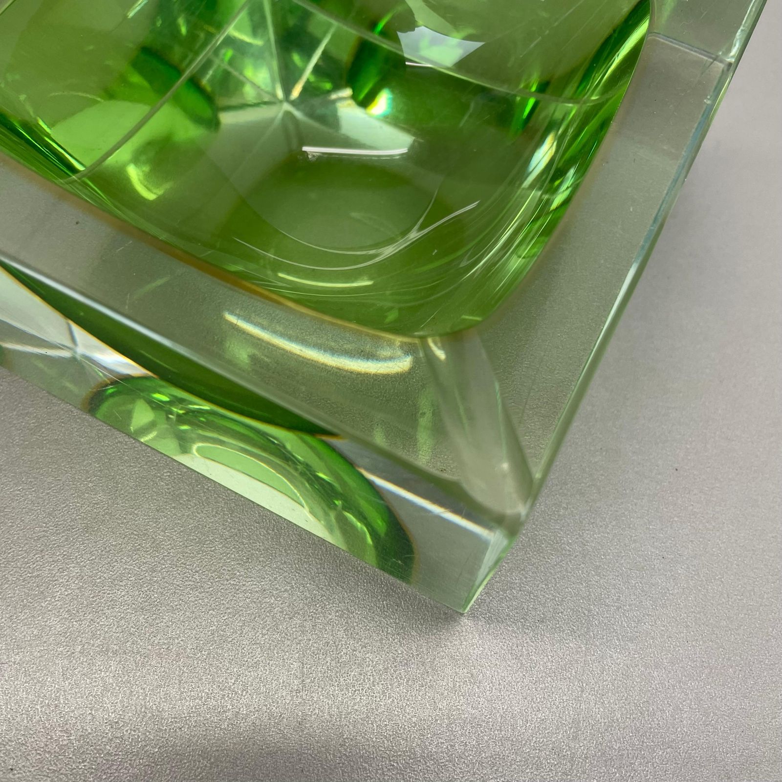Murano Green Glass Sommerso Block Cube Ashtray Element Flavio Poli, Italy, 1970s photo vintage