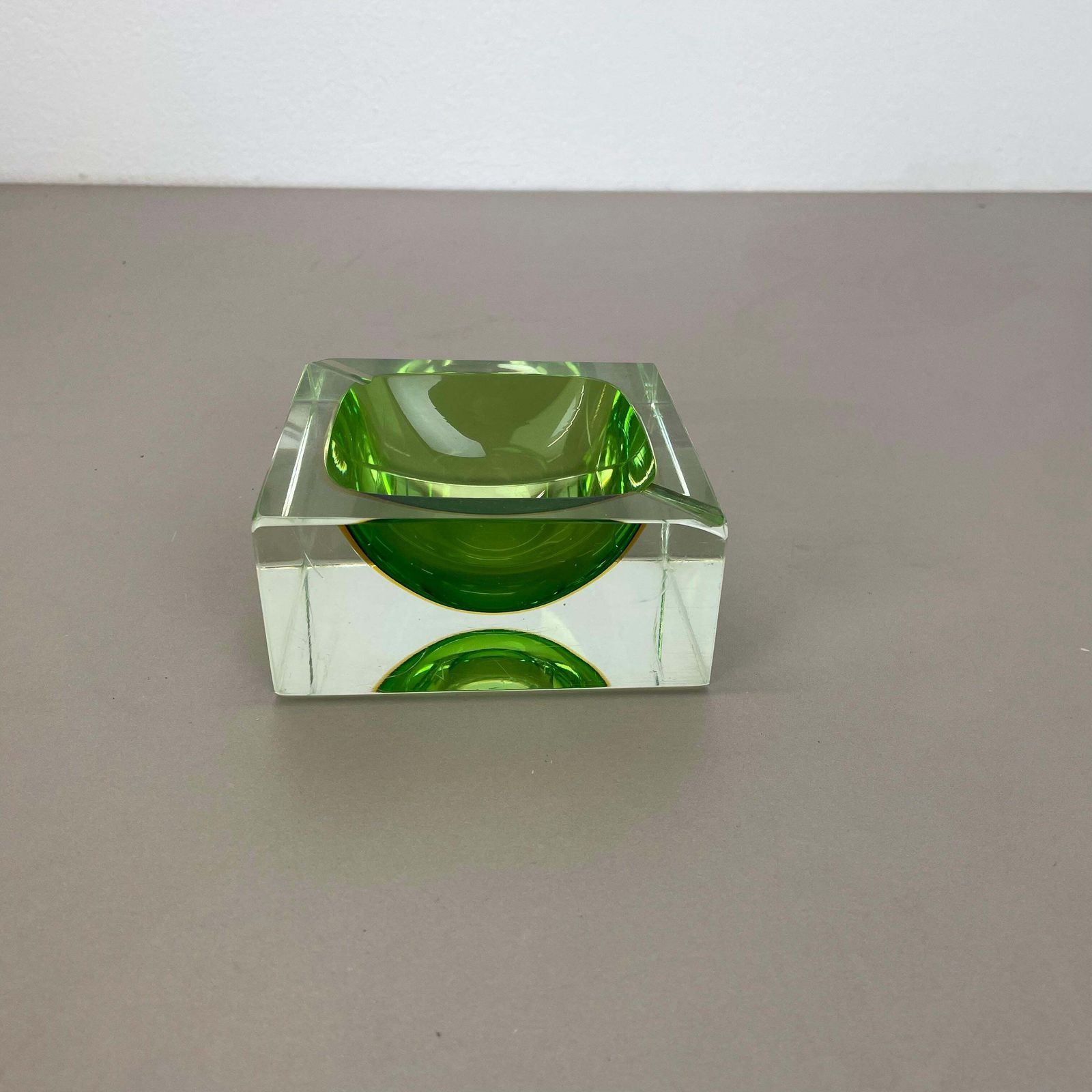 577.0 Murano Green Glass Sommerso Block Cube Ashtray Element Flavio Poli, Italy, 1970s photo