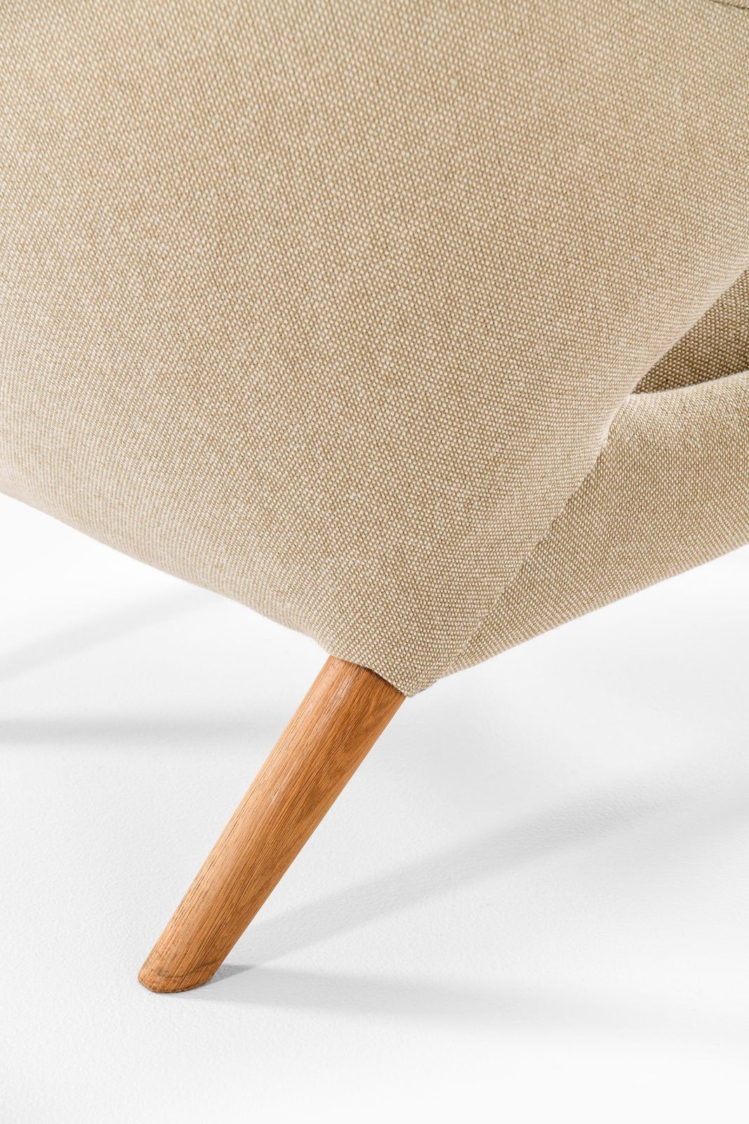 Easy Chair In Wool And Oak By Hans Wegner, 1950s photo vintage