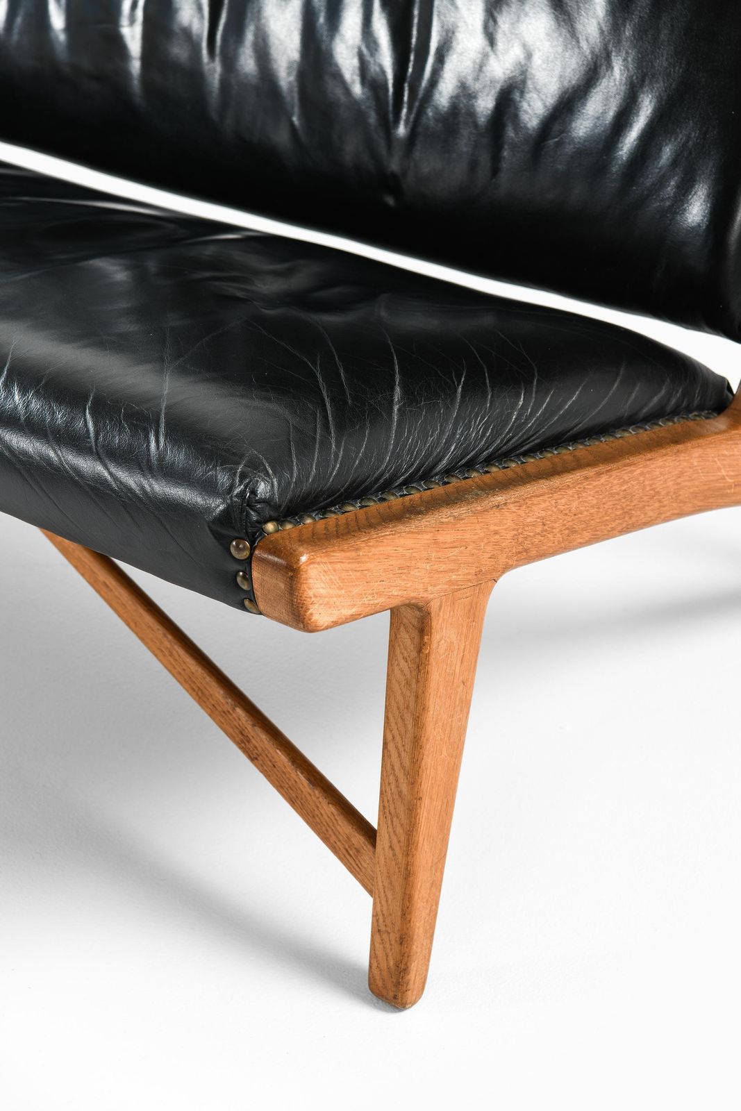 Sofa In Leather And Oak By Hans Wegner, 1949 photo Furniture