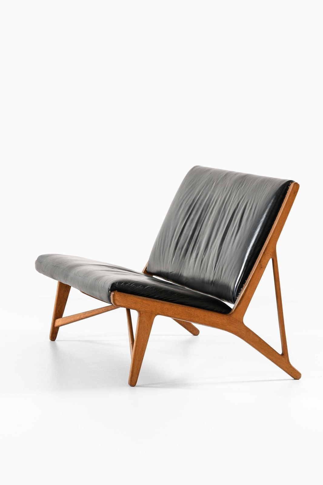 Sofa In Leather And Oak By Hans Wegner, 1949 photo 29944.0
