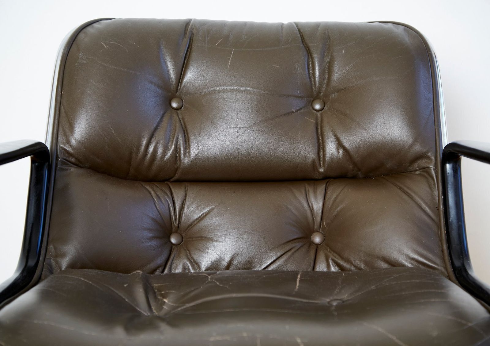 photo buy Executive Chair By Charles Pollock For Knoll International, 1960s