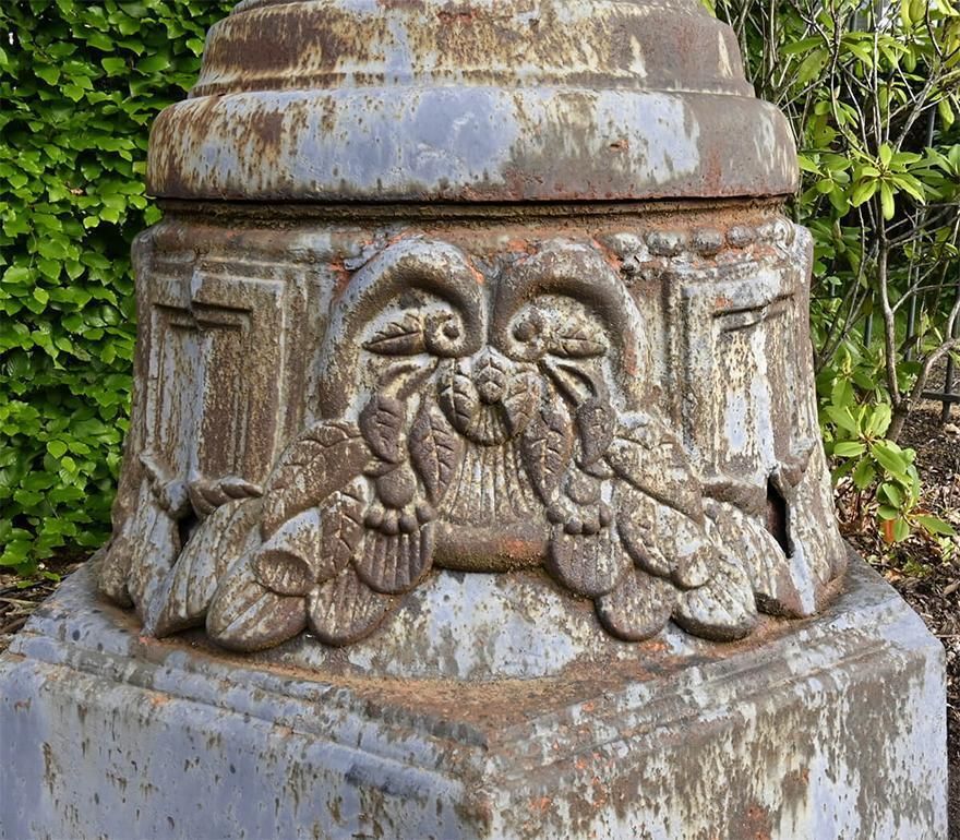 Very Large Cast Iron Fountain 20th Century photo Garden Decor