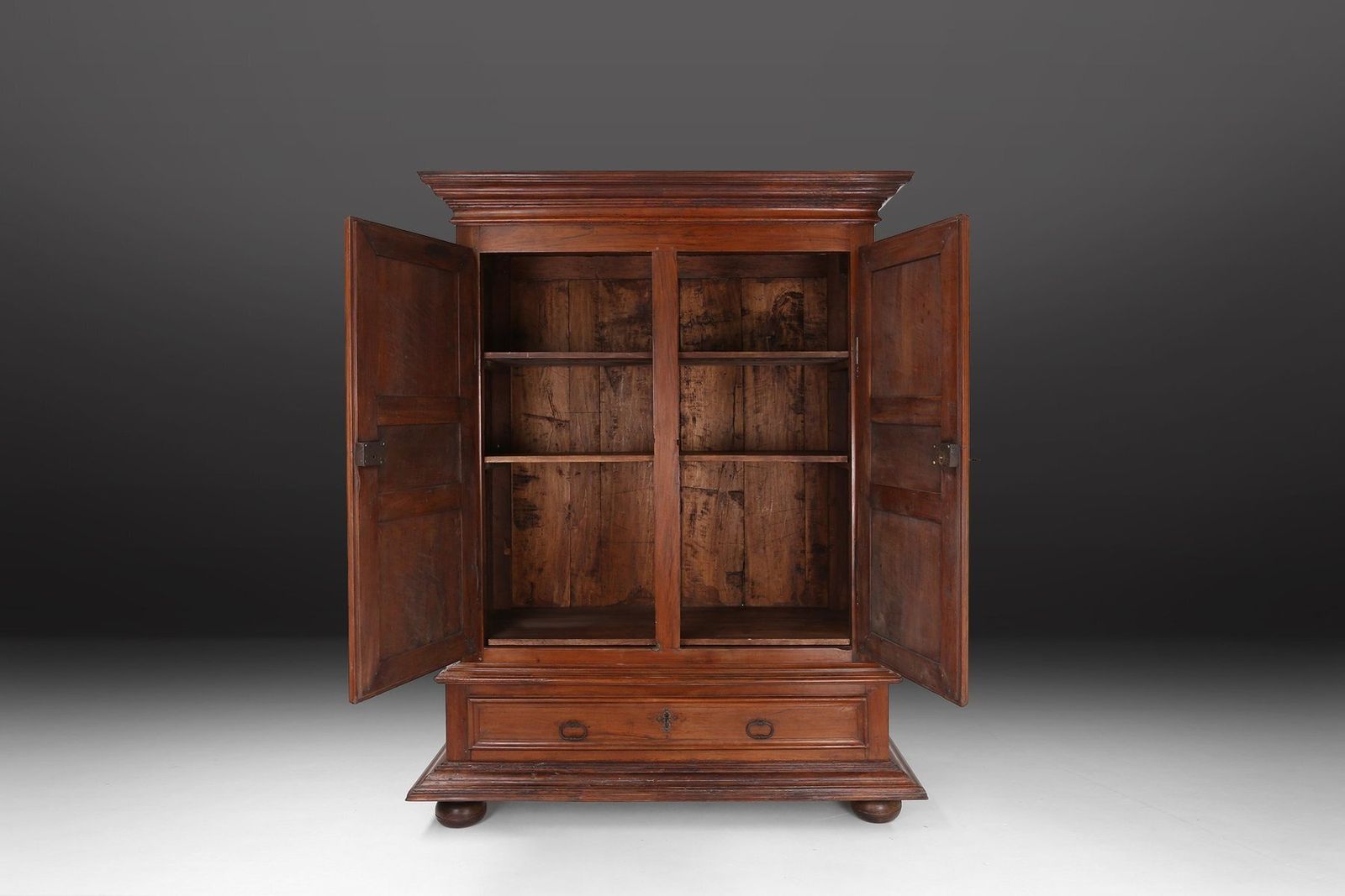 French Louis XIII Oak Wardrobe With Geometric Carving, Early 17th Century photo 10454.0