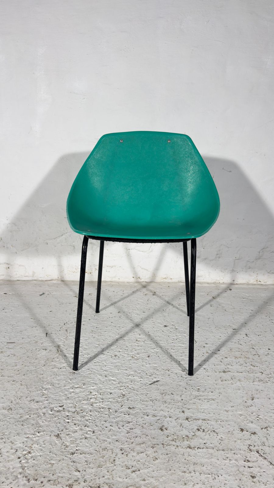 Pierre Guariche Chair Model "Coquillage" By Meurop Iconische Mid Century Design photo vinterior