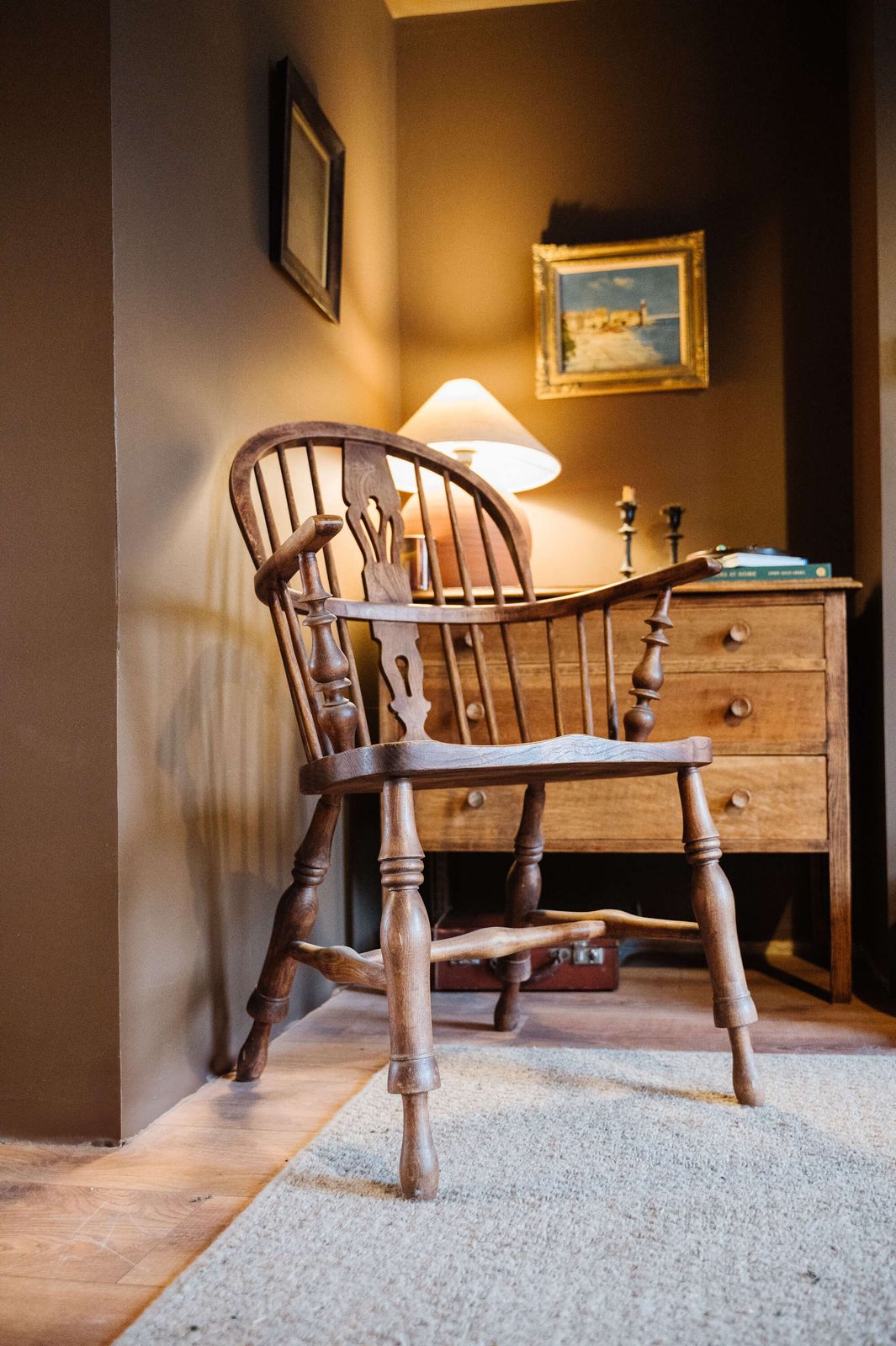 Antique Windsor Chair | Country House photo vintage