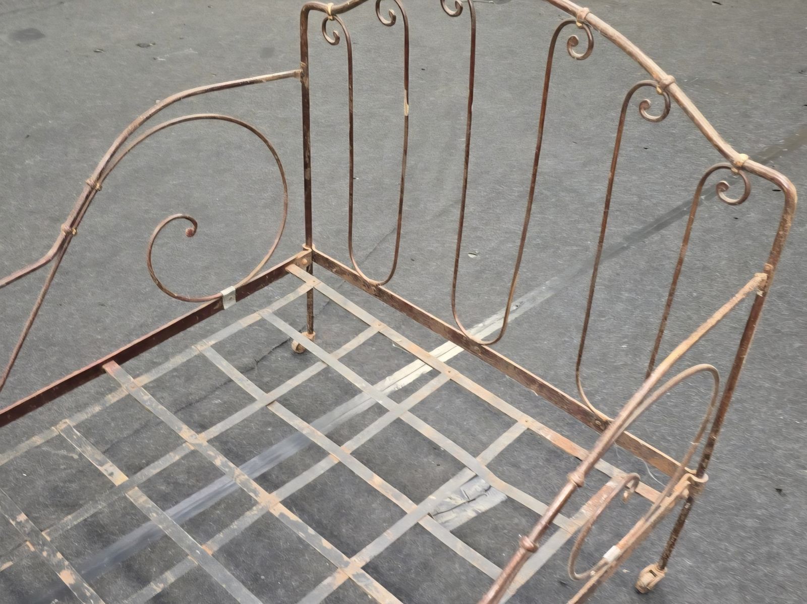 Antique French Wrought Iron Foldable Bed photo Furniture