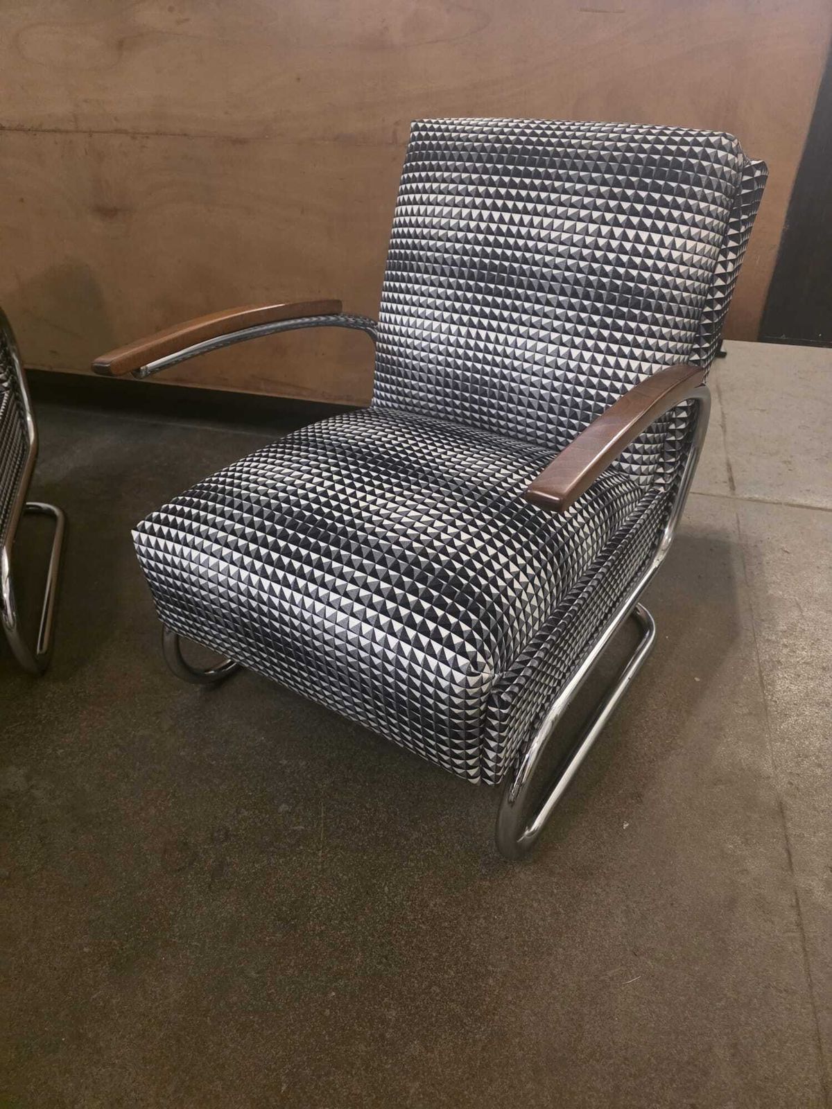 Bauhaus Tubular Armchair 411 photo for sale
