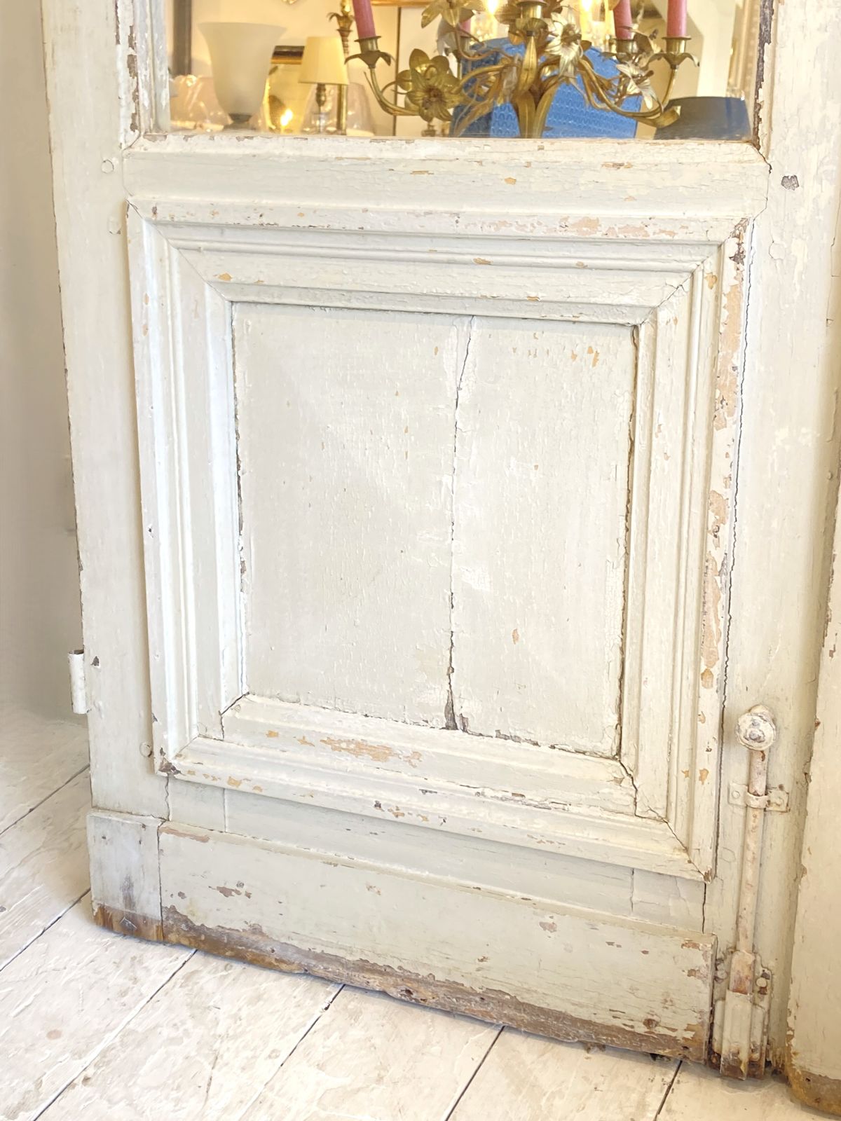 Pair Of Large Antique Mirrored Doors photo vinterior