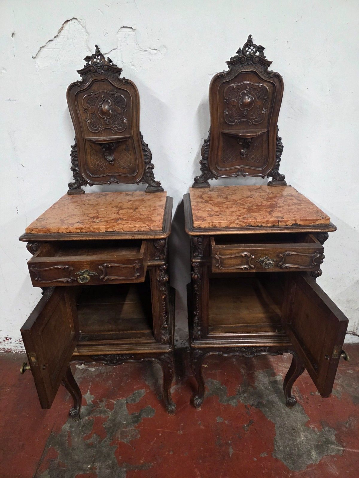 photo furniture A Pair Of Antique French Marble Top Bedsides Cabinets