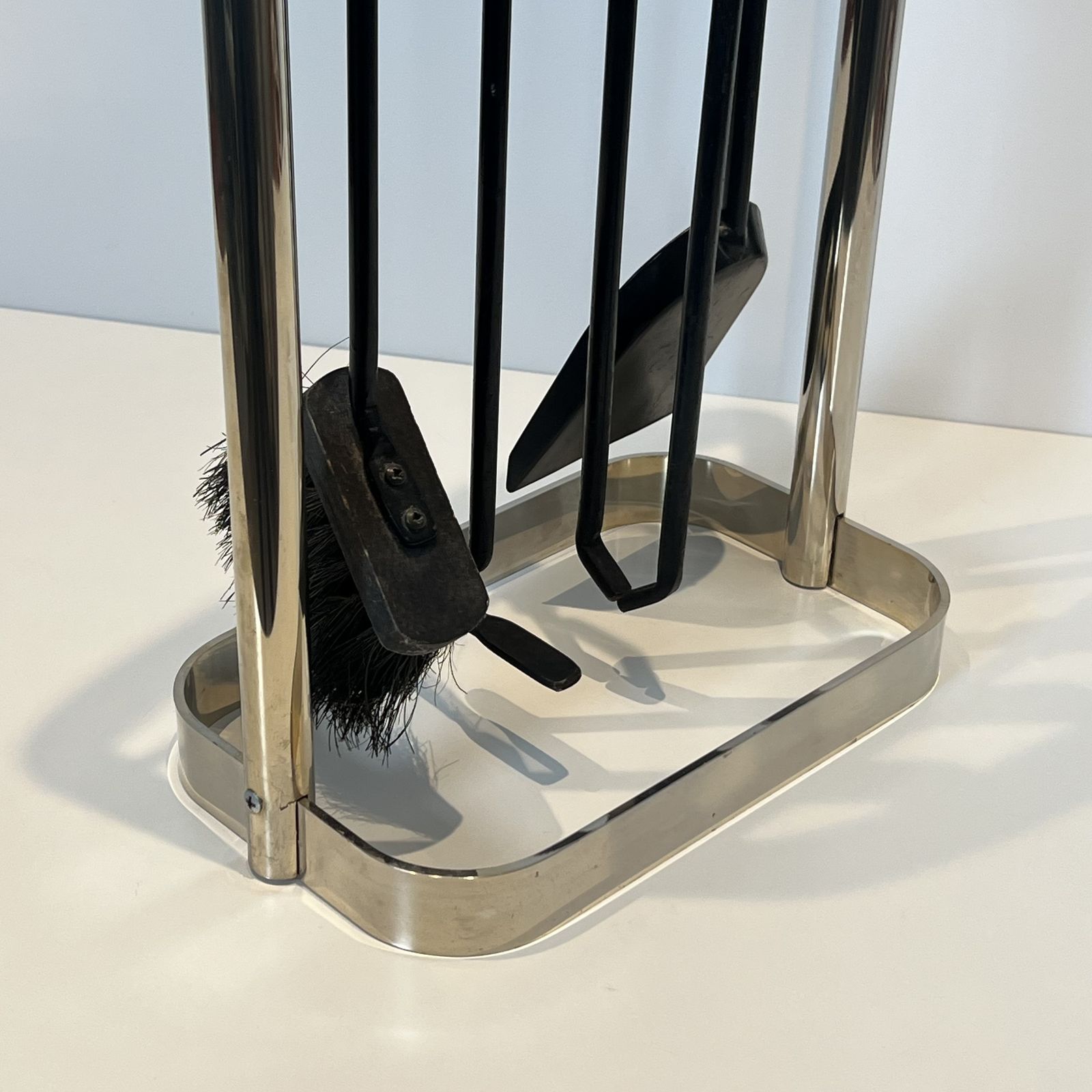 Fireworks Set In Black And Chrome Lacquered Metal photo Home Fixtures