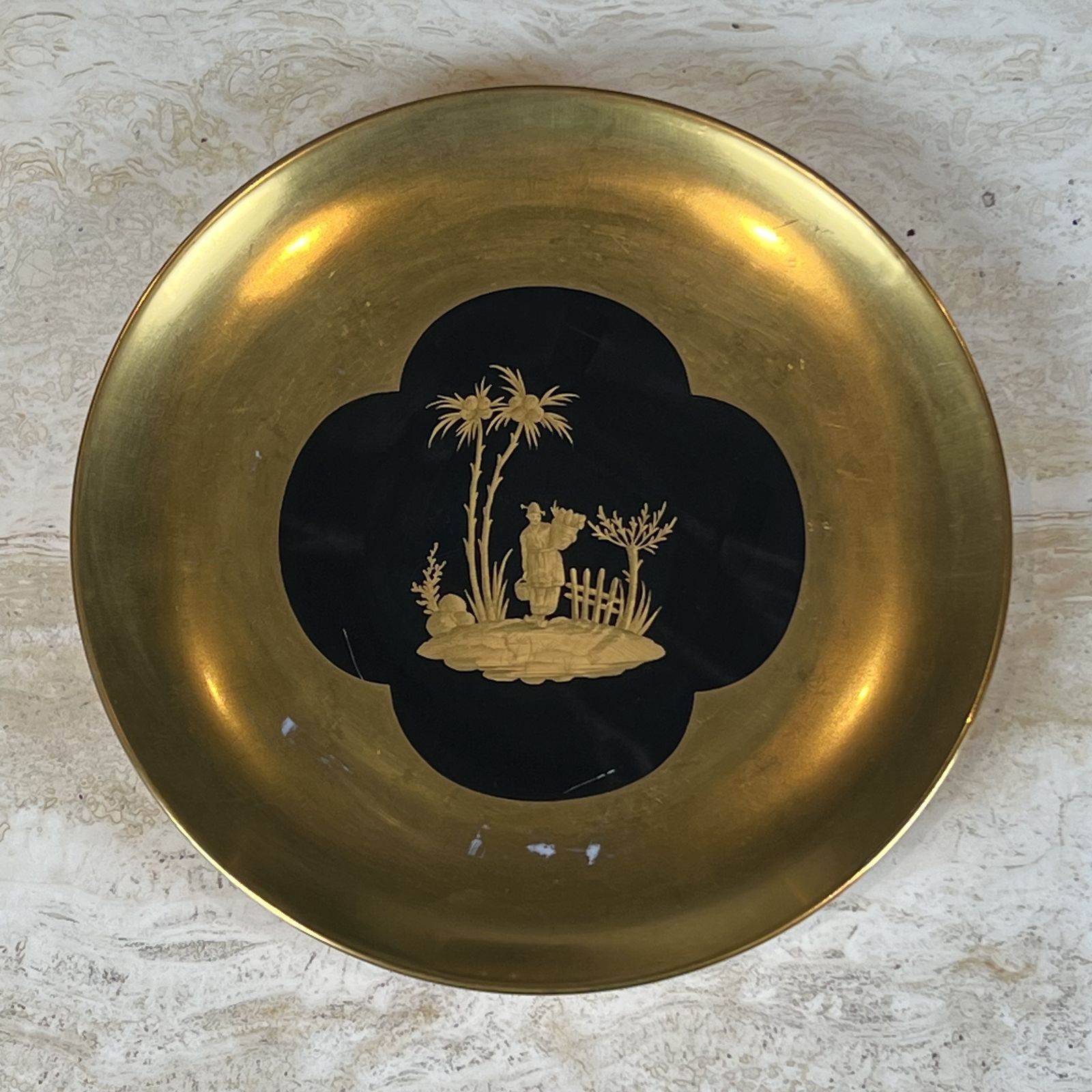 photo furniture Set Of 8 Gilt Porcelain Plates With Gilt Chinoiserie Decoration On A Black Ground, Signed Delvaux Paris