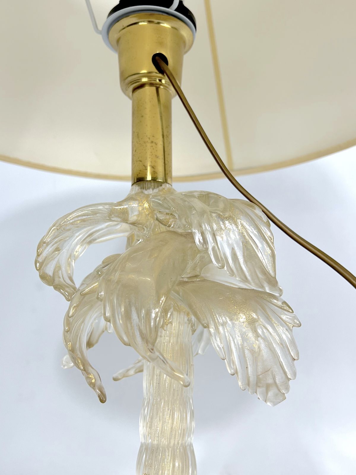 photo vintage Mid Century Rare Brass And Murano Glass Table Lamp By Tommaso Barbi