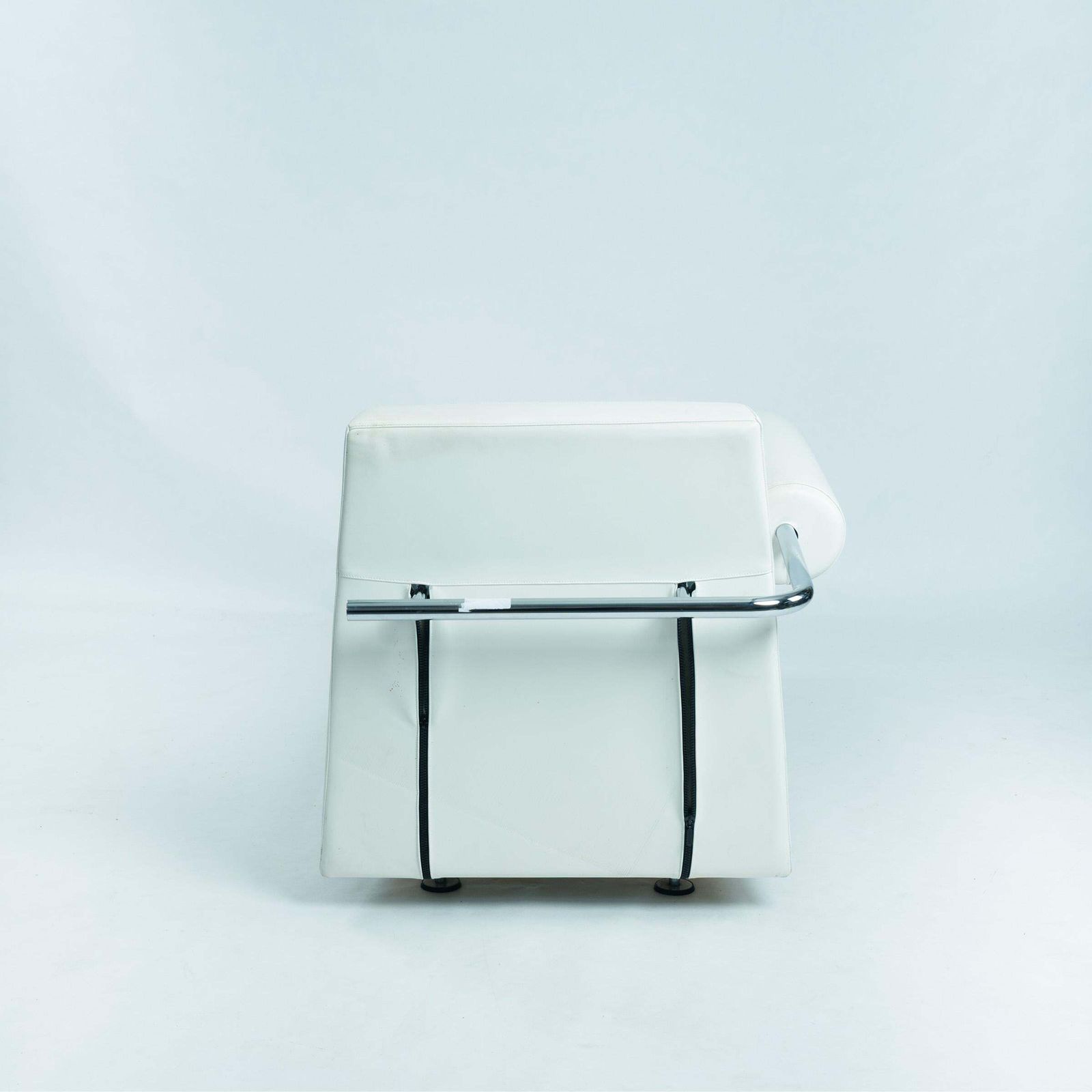 Rob Eckhardt Karel Doorman Chaise Longue White Leather Tubular Steel photo Furniture