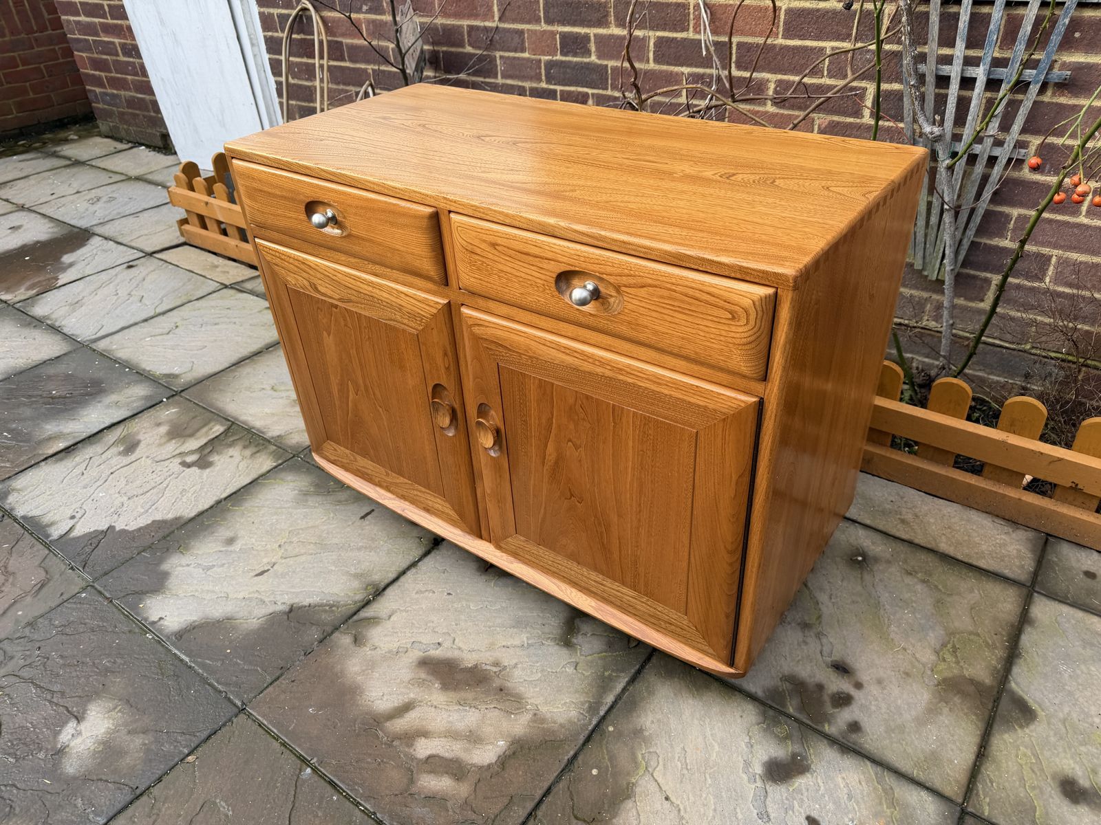 Pretty Ercol Windsor Cabinet With Drawers  – Great Condition, Rrp £3,060 photo 850.0