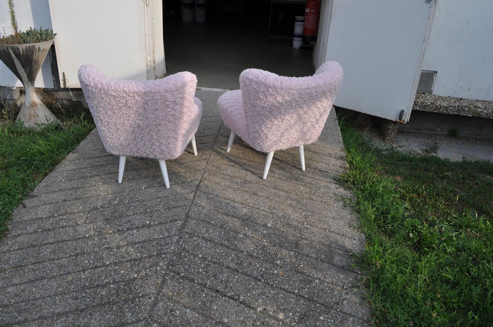 Set Of Pink Faux Fur Cocktail Chairs photo Furniture