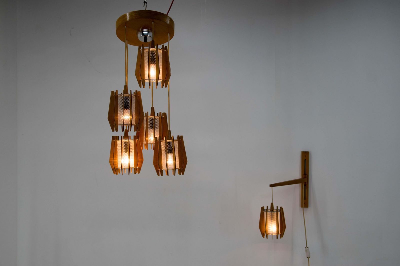 1970s Czechoslovakian Chandelier & Wall Lamp By Dřevo Humpolec photo furniture