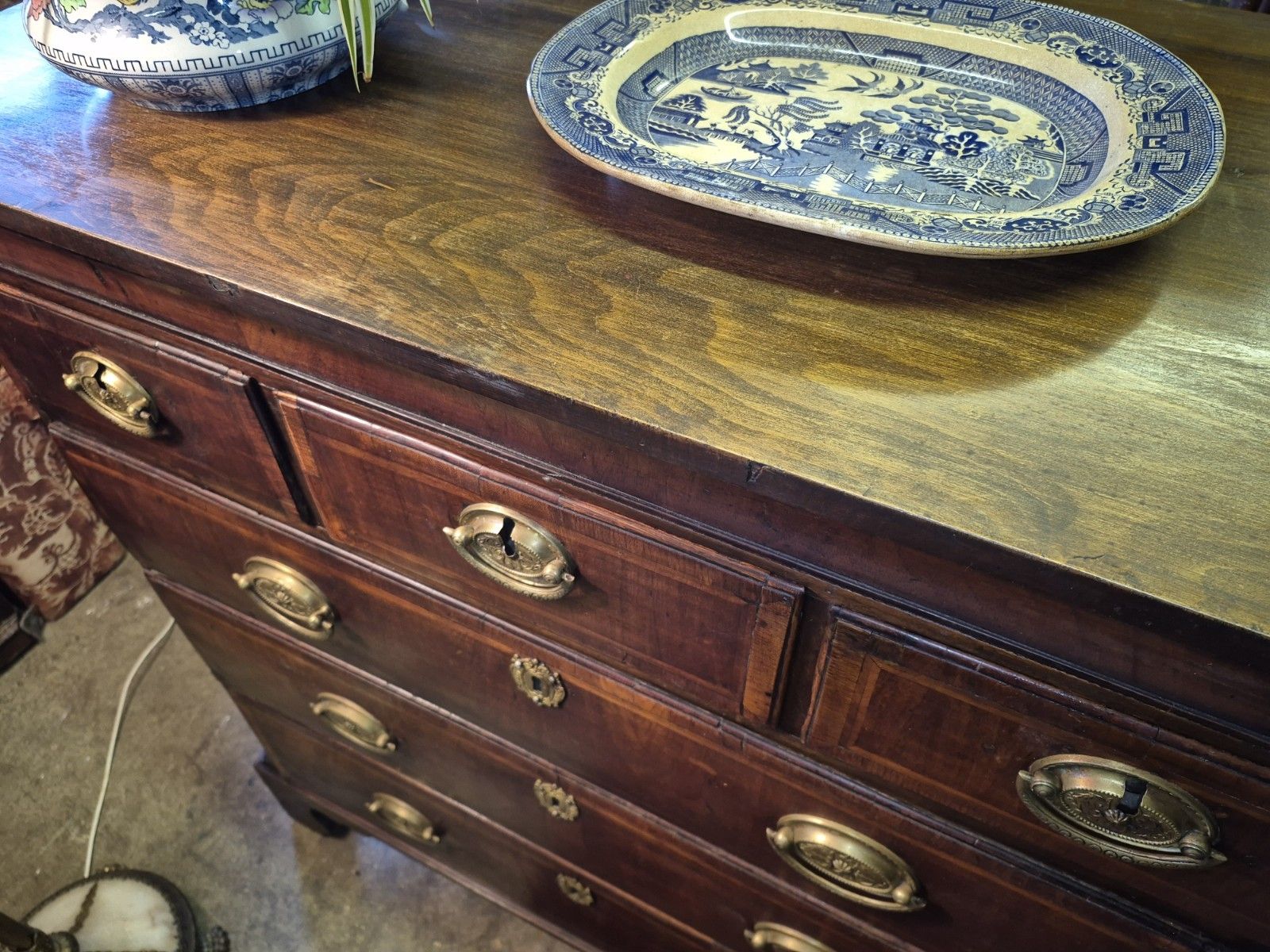 A Great George II Crossbanded Figured Walnut Chest Of Drawers On Bracket Feet photo vintage