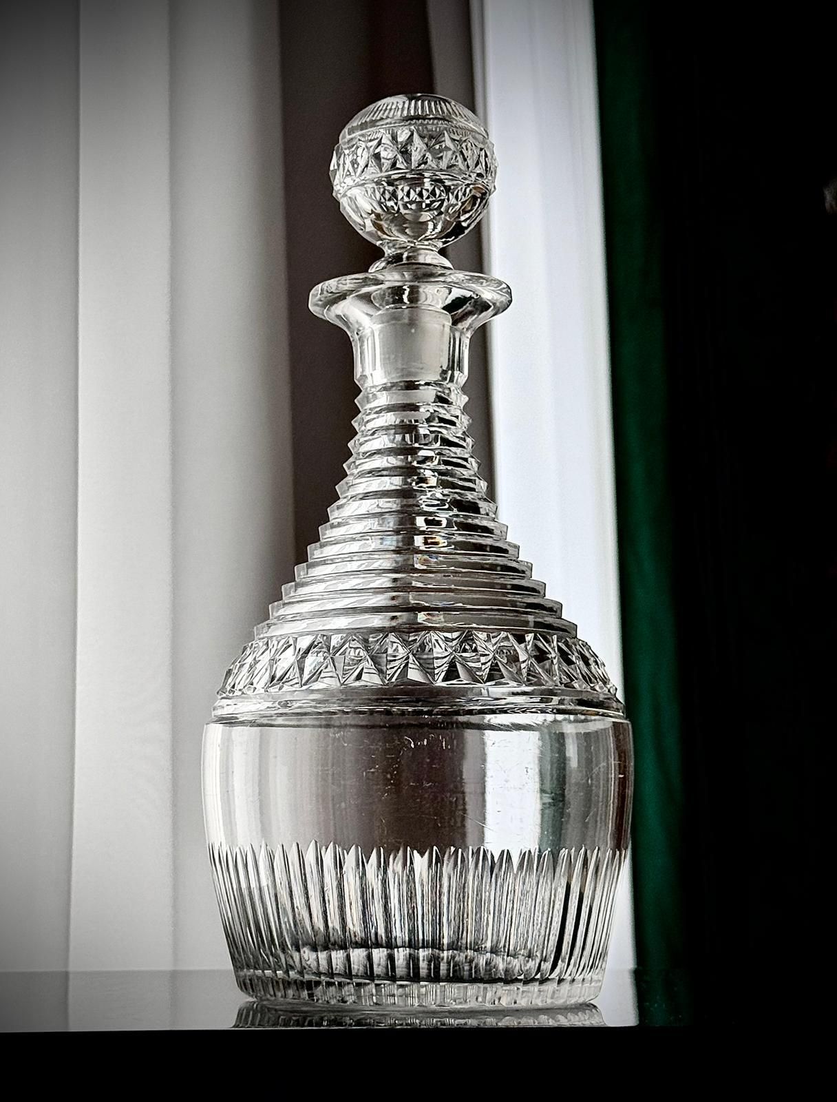 Georgian Cut Glass Decanter With Stopper, England C.1800–1835 photo 395.0