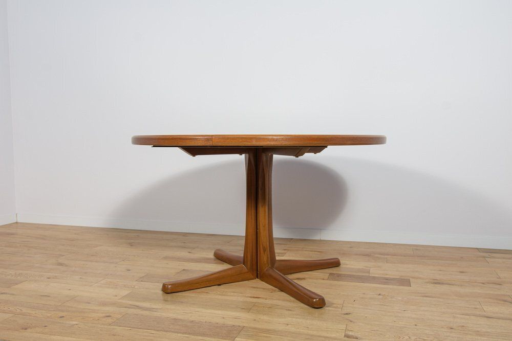 Mid Century Round Extendable Dining Table In Teak From McIntosh, United Knigdom, 1960s photo furniture