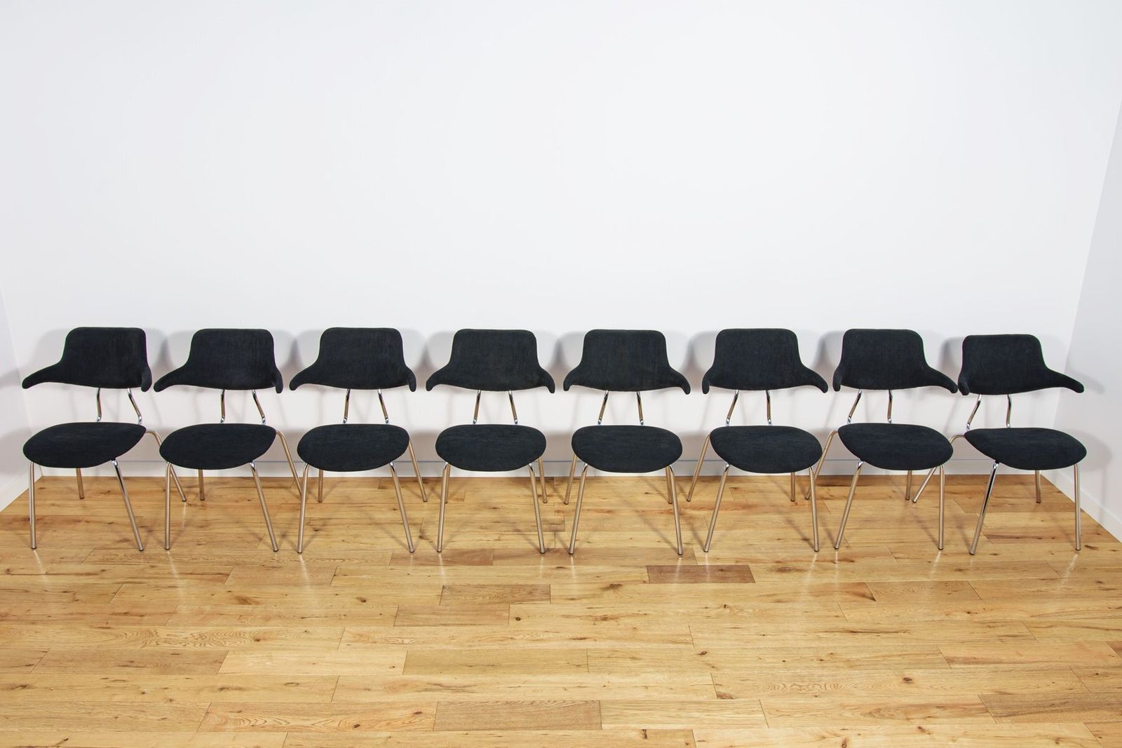 Model Vl118 Dining Chairs By Vermund Larsen For Vermund Larsen A/S, Denmark, 1960s, Set Of 8 photo for sale