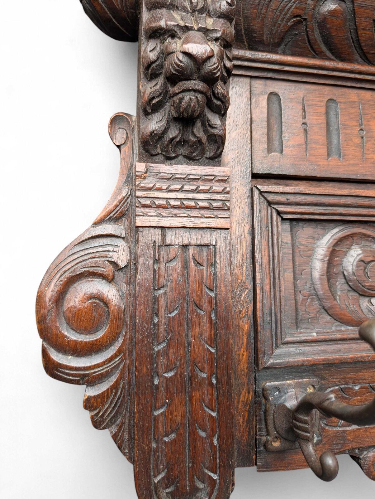 photo furniture Antique 19th Century Renaissance Revival Carved Oak Wall Coat Rack