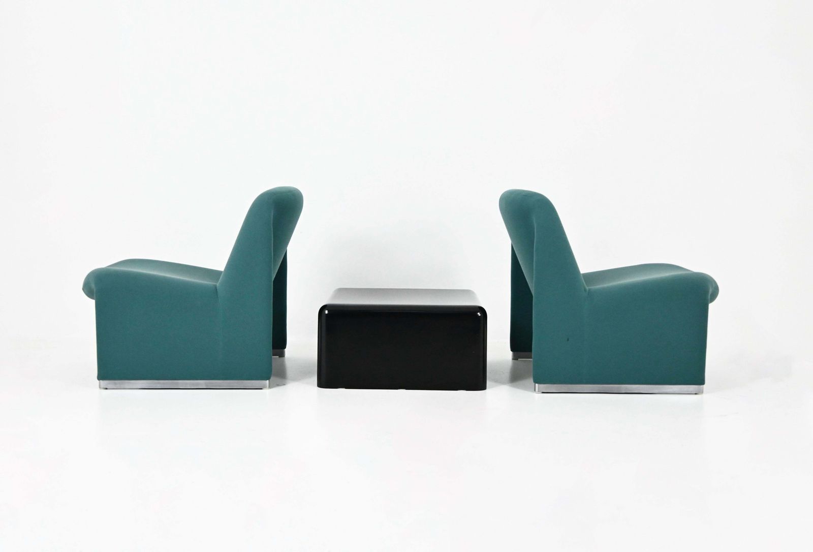 Alky Chairs + Table By Giancarlo Piretti For Anonima Castelli, 1970s, Set Of 3 photo for sale