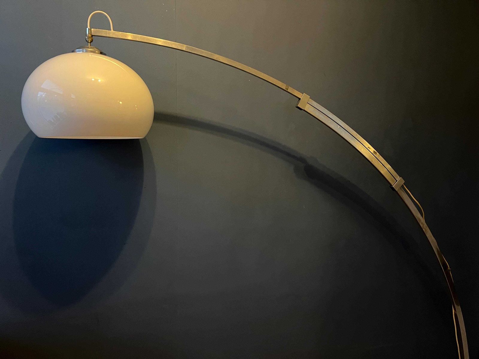 photo for sale Vintage Space Age Booglamp In De Stijl Van Guzzini.