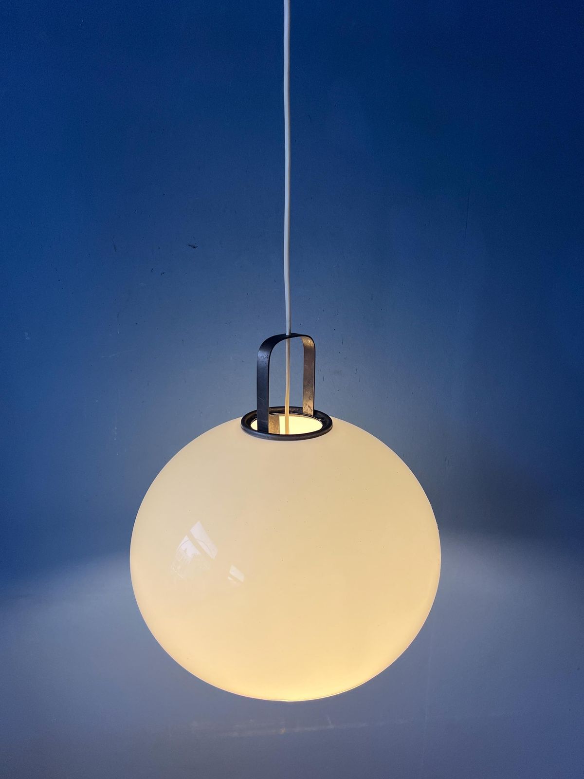 Vintage Paddenstoellamp In De Stijl Van Guzzini Lucerna. photo vintage