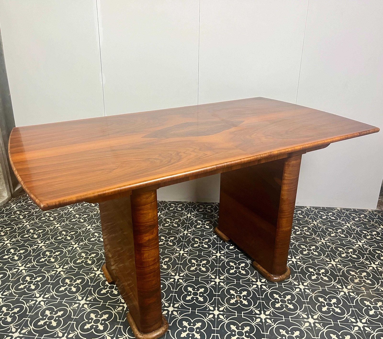 895.0 1930’s Vintage Art Deco Burr Walnut Dining Table, Period Furniture photo