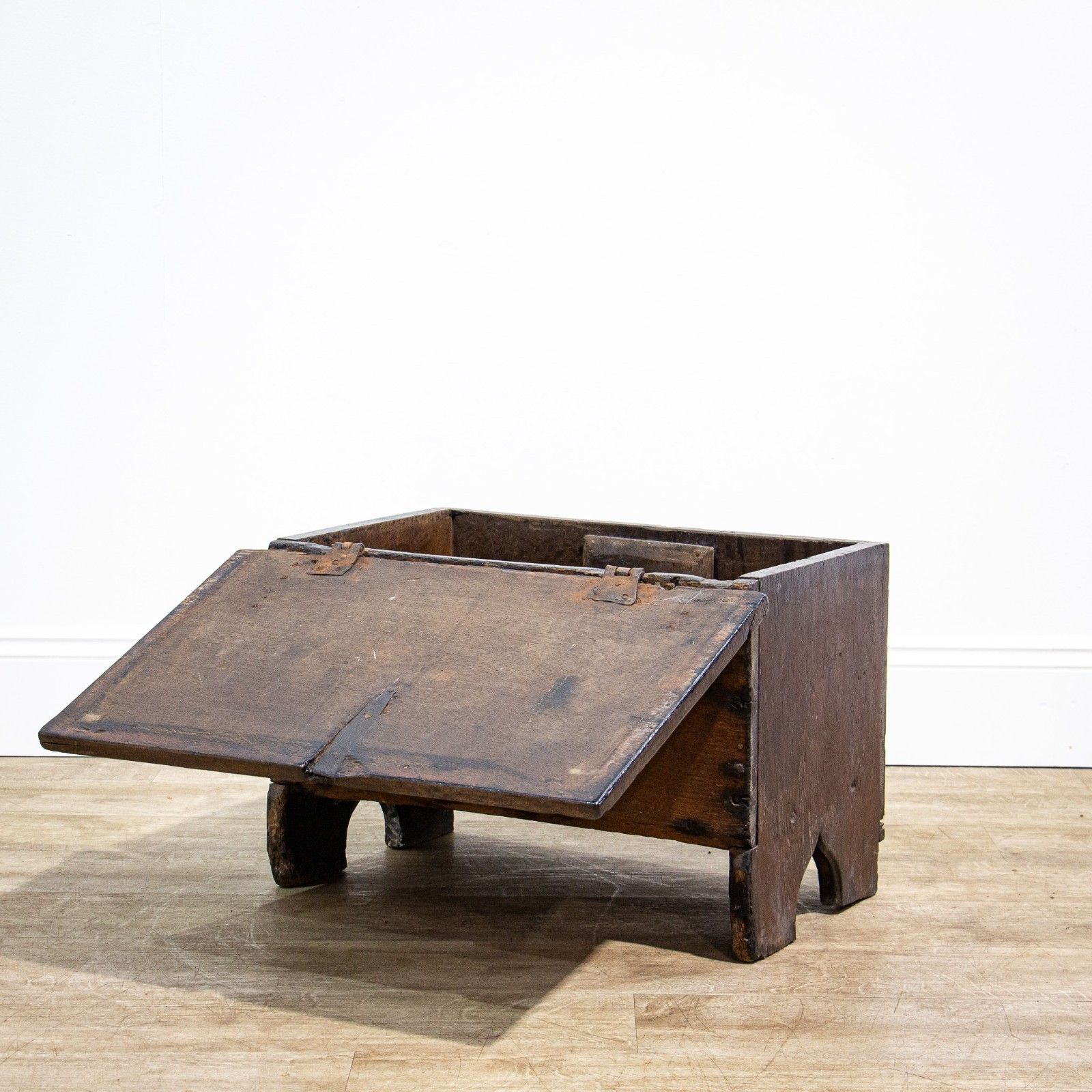 Elizabethan 16th Century Small Oak Church Coffer photo buy