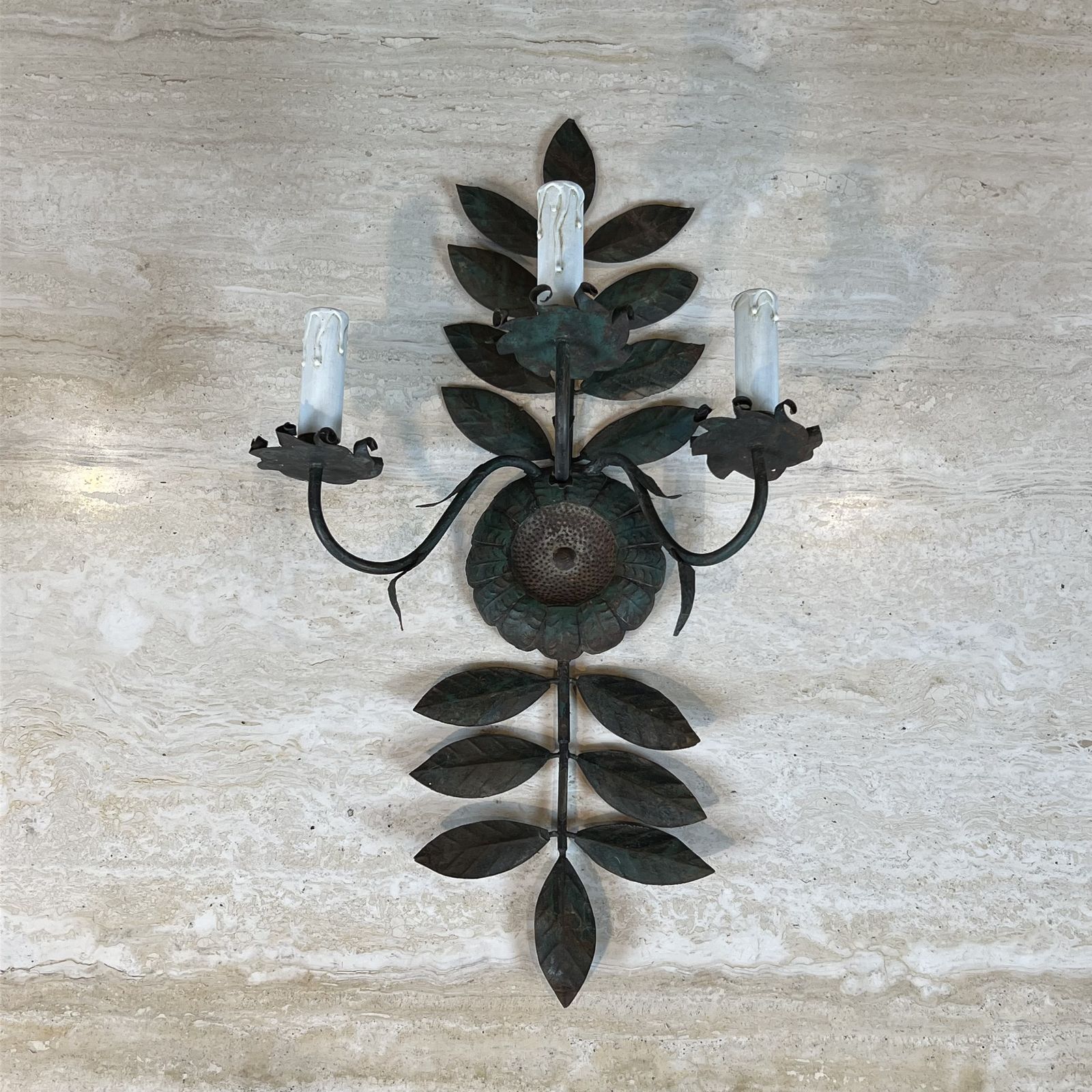 Pair Of Decorative Wall Sconces With Sunflowers And Foliage In Patinated Metal photo furniture