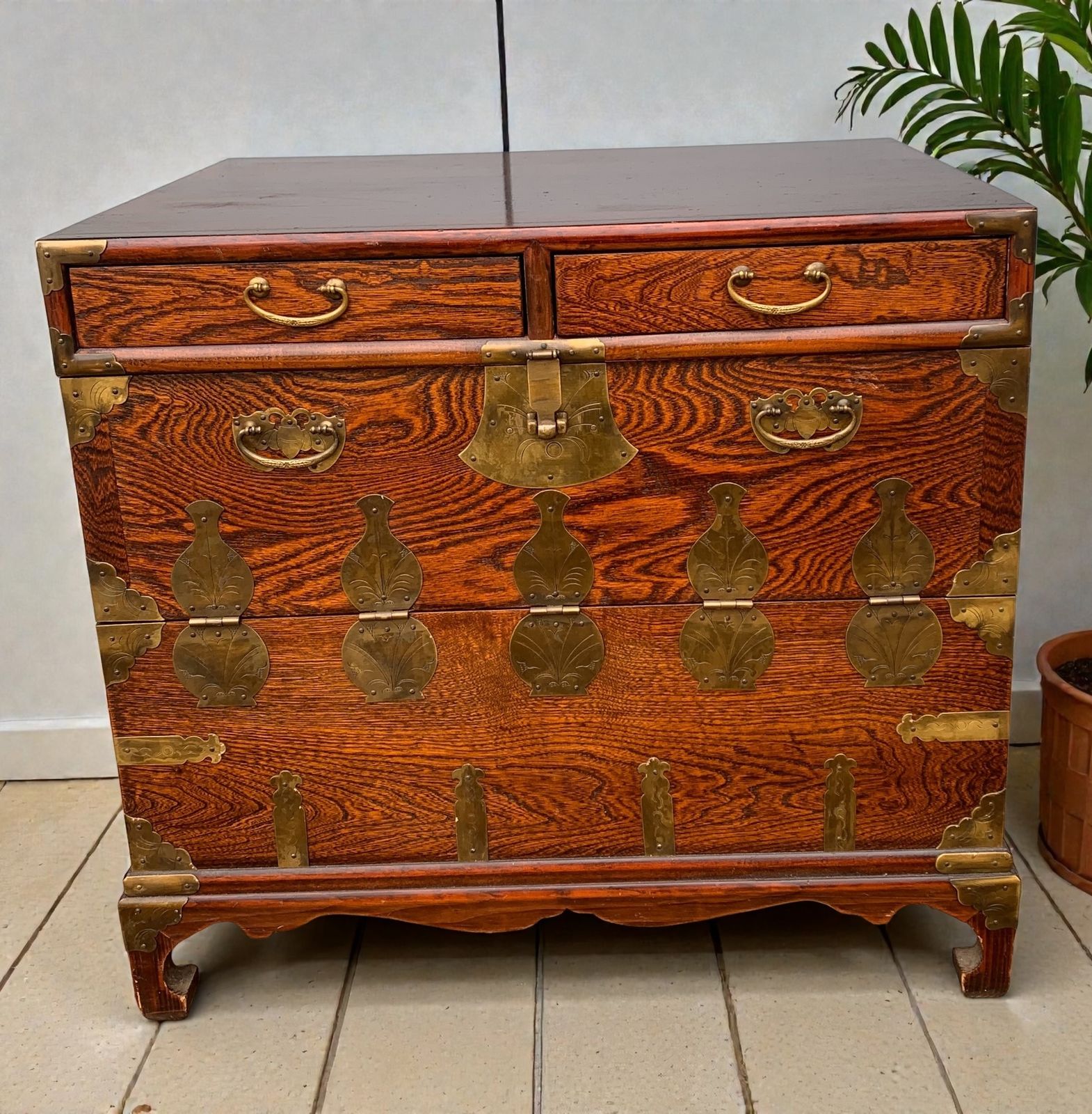 Antique Korean Bandaji / Tansu Chest With Working Fish Lock And Hanji photo Furniture
