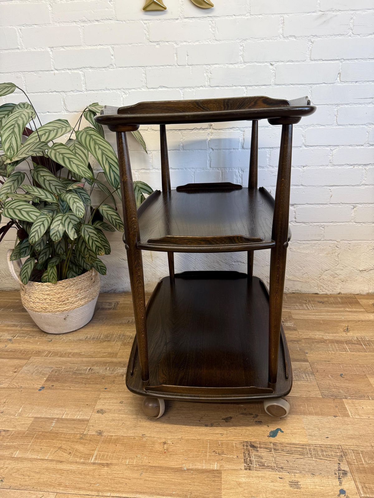 Ercol 3 Tier Serving Trolley Solid Elm Beech | Original Dark Finish | Very Good Condition photo vinterior