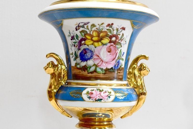 Pair Of Medici Vases In Sèvres Porcelain, 19th photo vintage