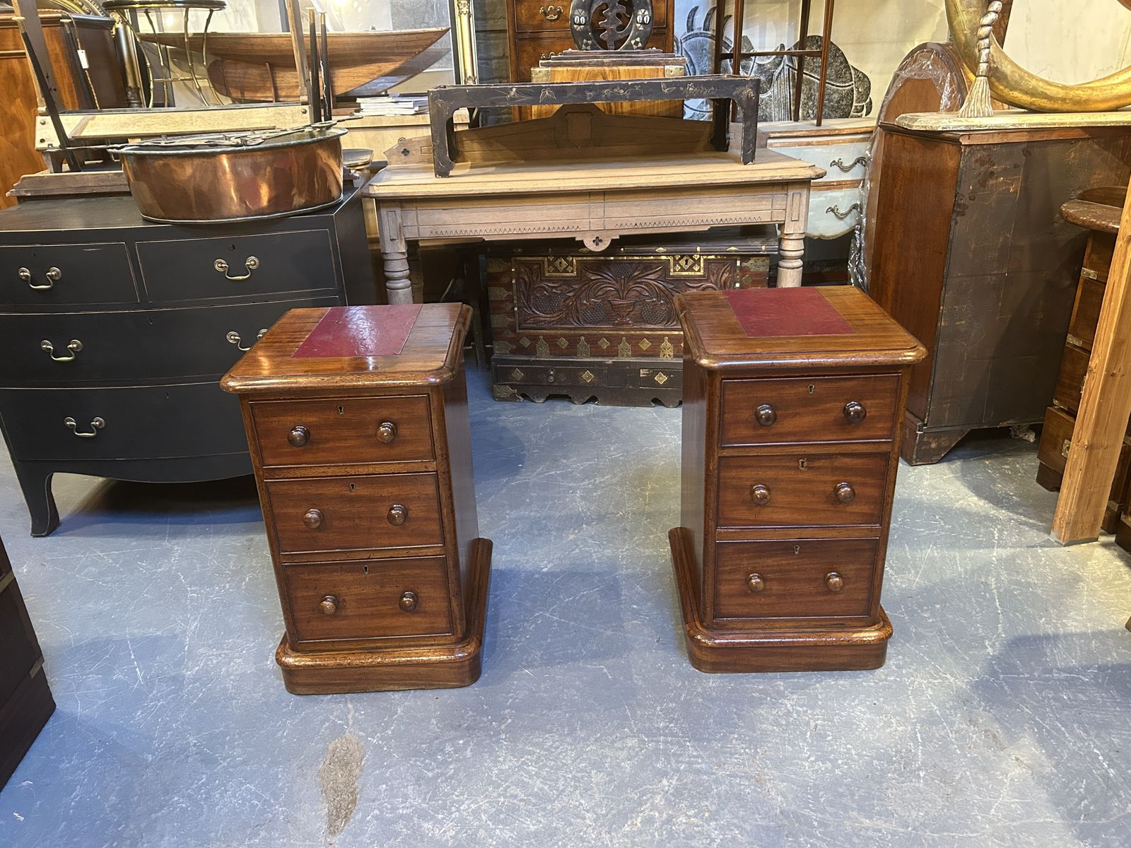 photo buy Pair Victorian Bedside Chest Of Drawers