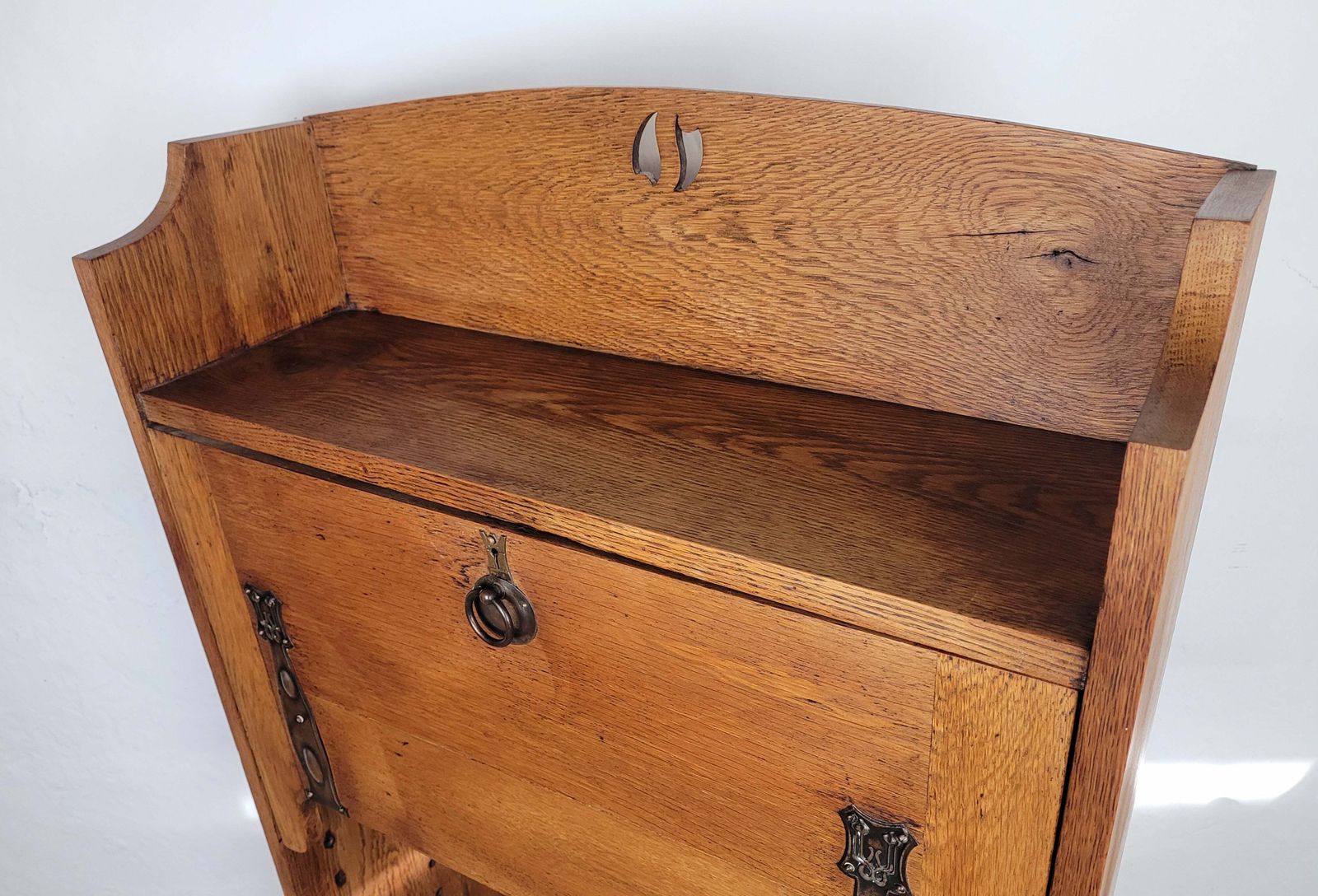 Student Writing Desk Arts & Crafts Oak Country Vintage 1950s photo vinterior