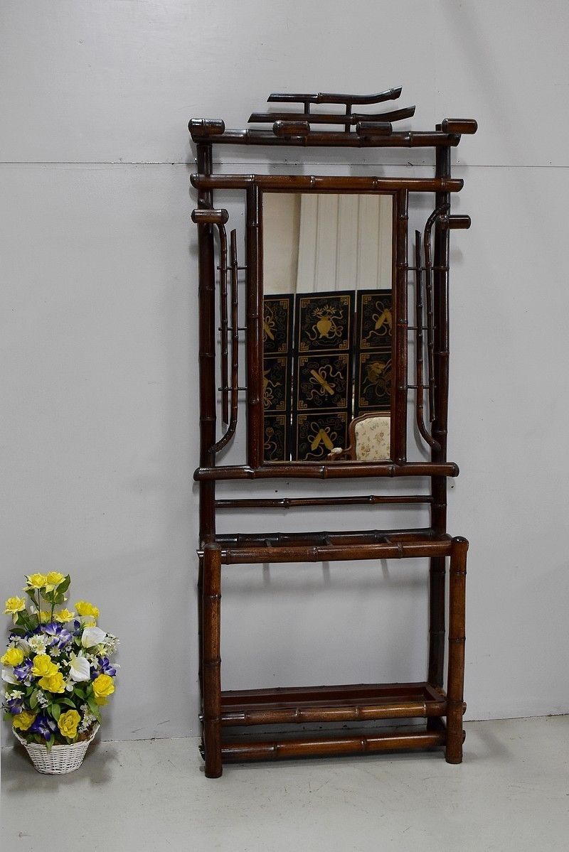 Bamboo Dressing Room, 20th