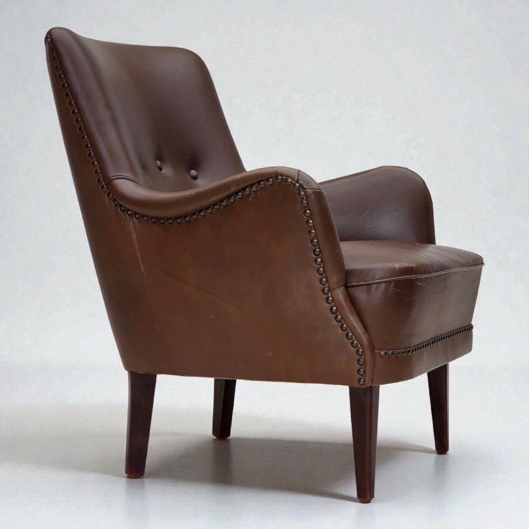 Ca. Jaren 1960, Deense Fauteuil, Meubelsleder, Essenhout Poten.