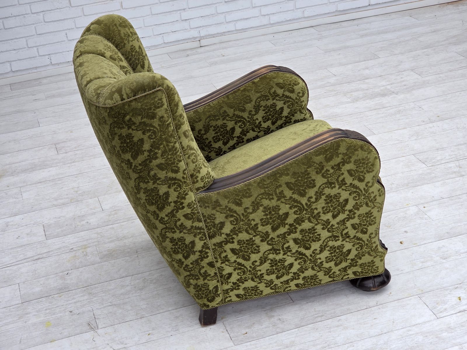 Ca. Jaren 1950, Deense Relaxfauteuil, Meubelvelours, Eikenhout. photo vintage